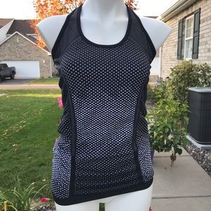 🍀🌸 Athleta Fast Track Polka Dot Tank🌸🍀